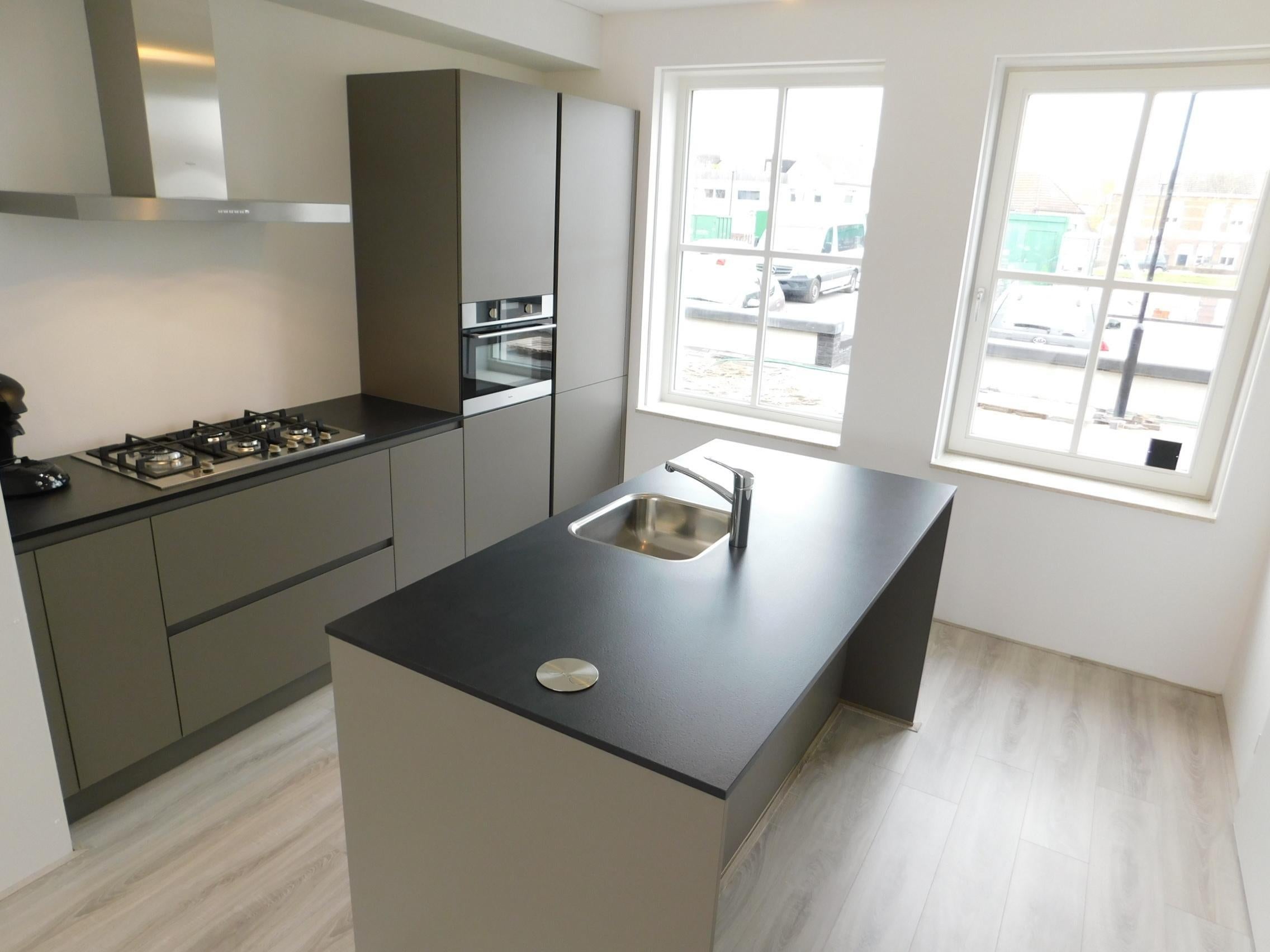 Woning te huur: Weergang, Geertruidenberg