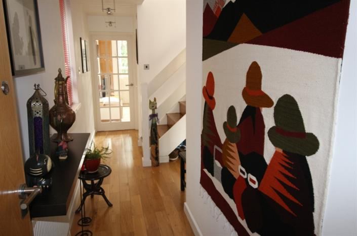 Room Dale Road in Greater London