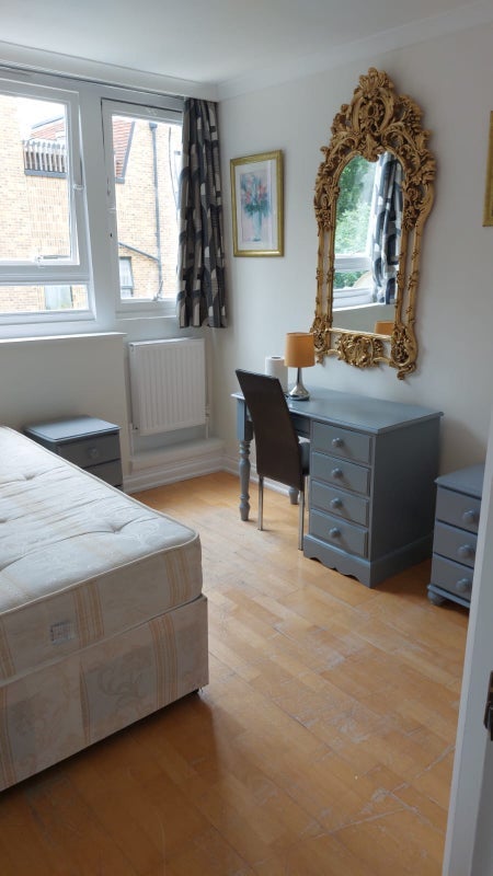 Flat Carlton Vale in City of Westminster