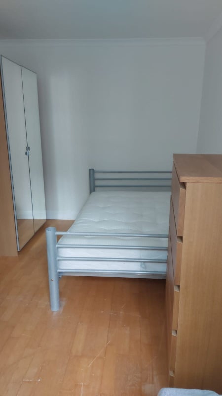 Flat Carlton Vale in City of Westminster