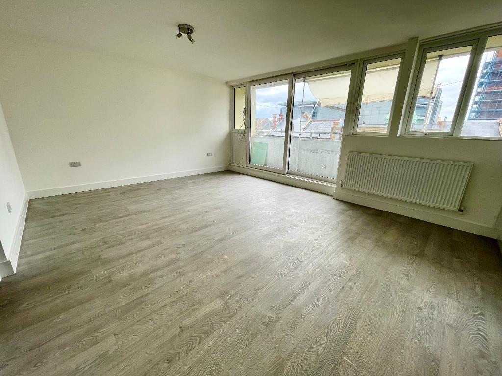 Flat Chichester Road in Southend-on-Sea