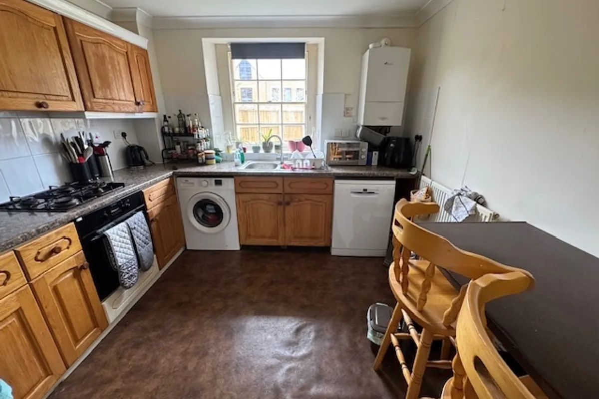 Flat South Parade in Bristol