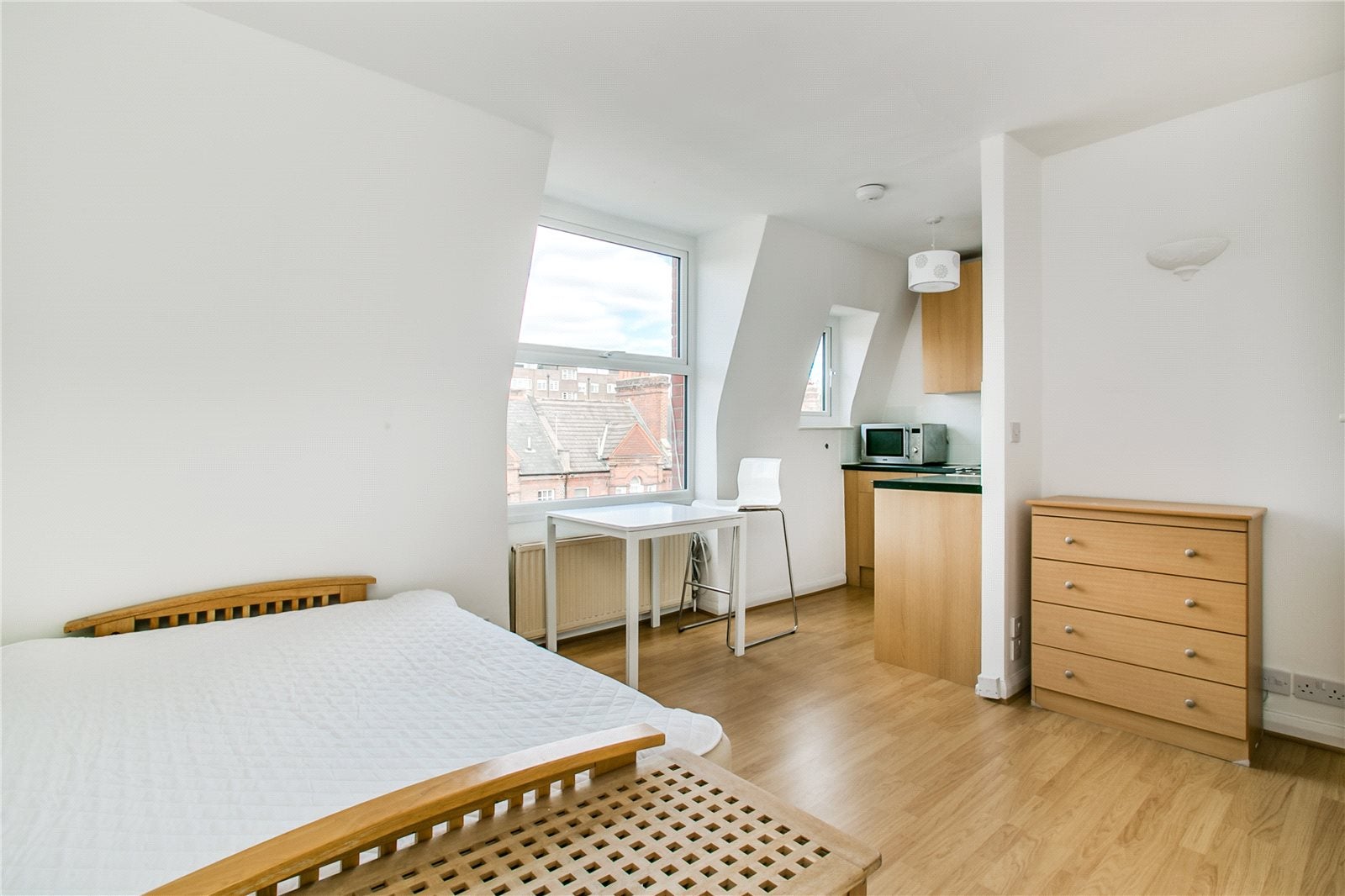 Flat Palliser Road in Greater London