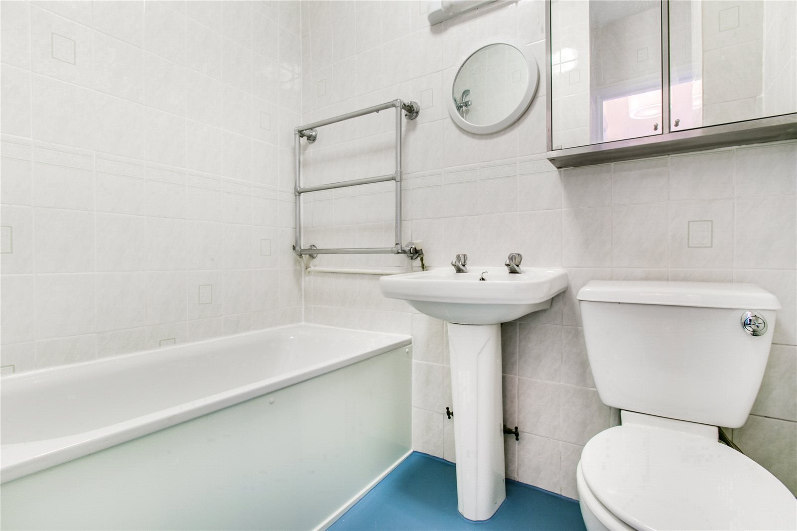 Flat Palliser Road in Greater London