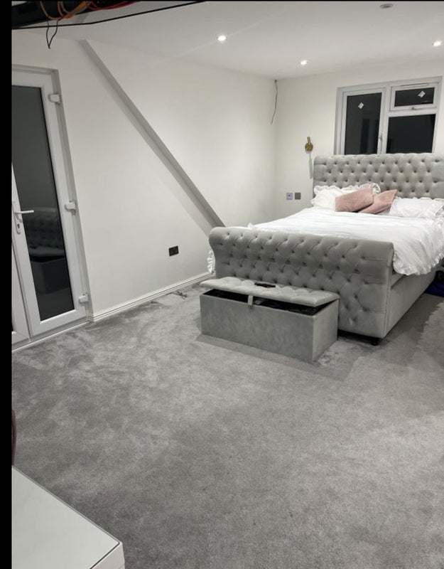 Room Mallinson Road in Greater London