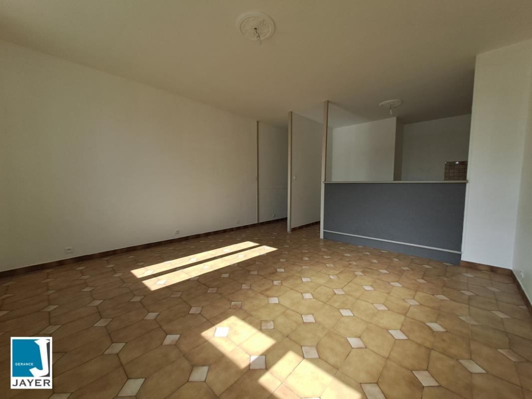 Appartement Rue de Saint-Jean-des-Vignes à Chalon-sur-Saône