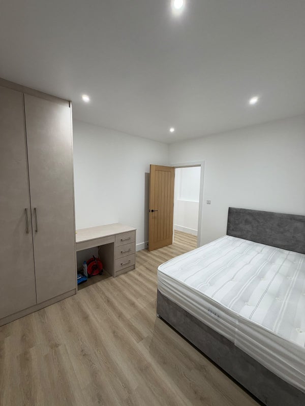 Flat Clapham Manor Street in Greater London