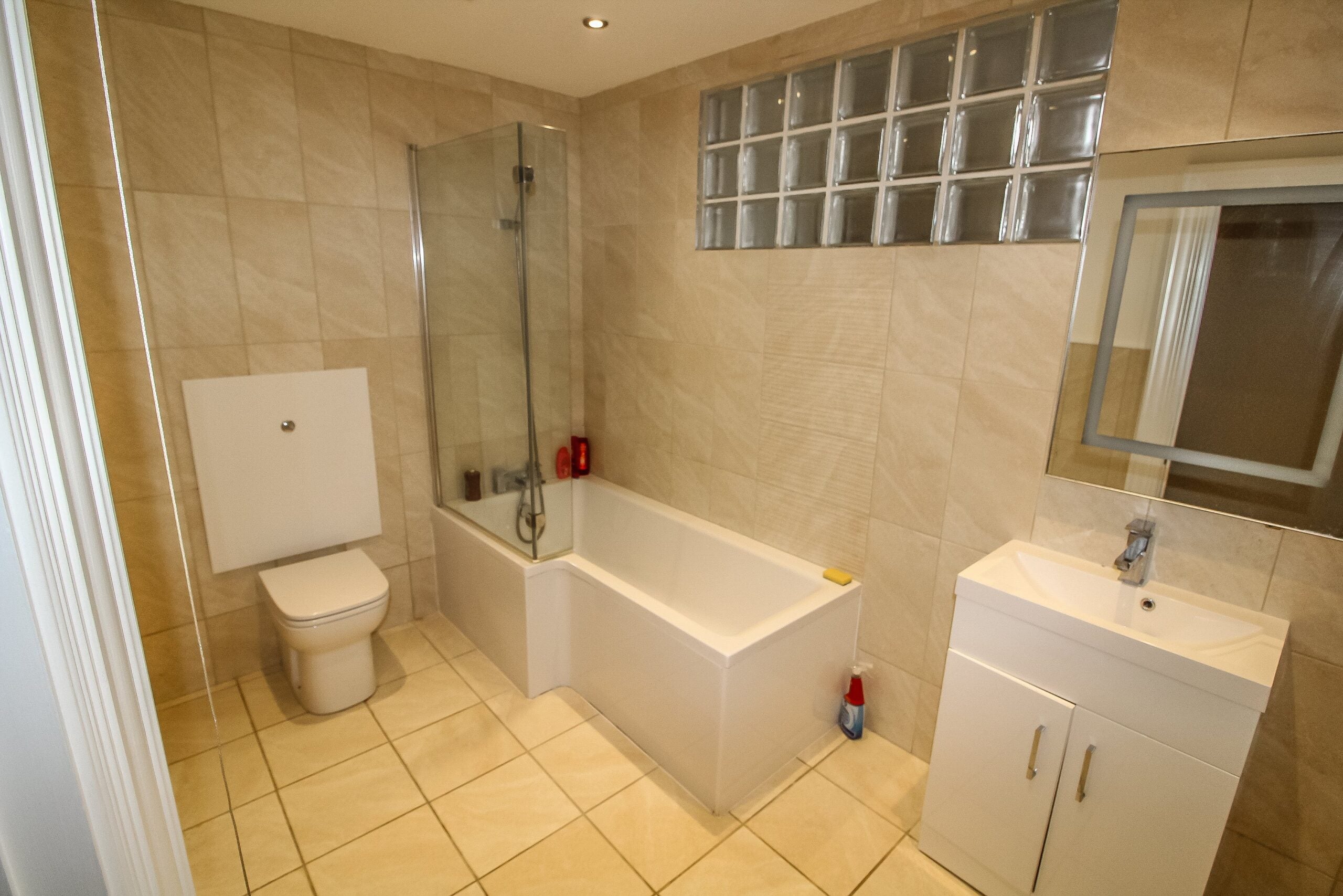 Flat Pentonville in Newport