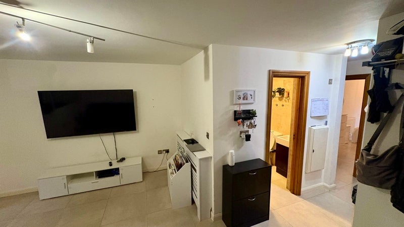 Room Burlington Close in City of Westminster