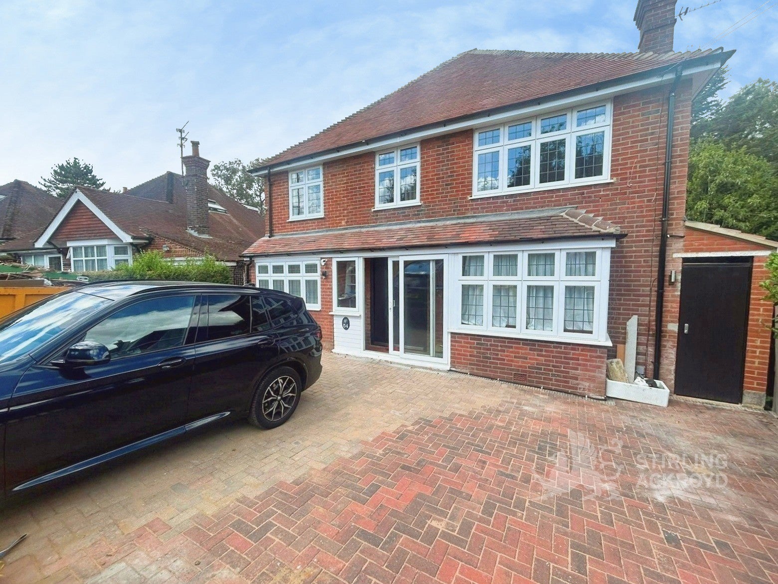 House Queen Eleanor's Road in Guildford