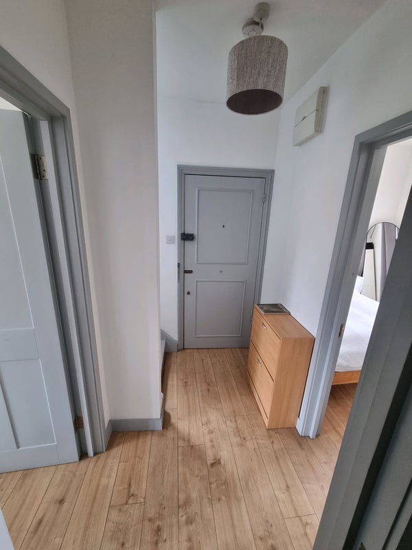 Room Fulham Palace Road in Greater London