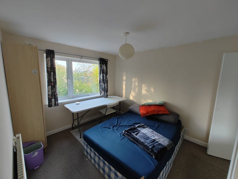 Room Denmark Hill in Greater London