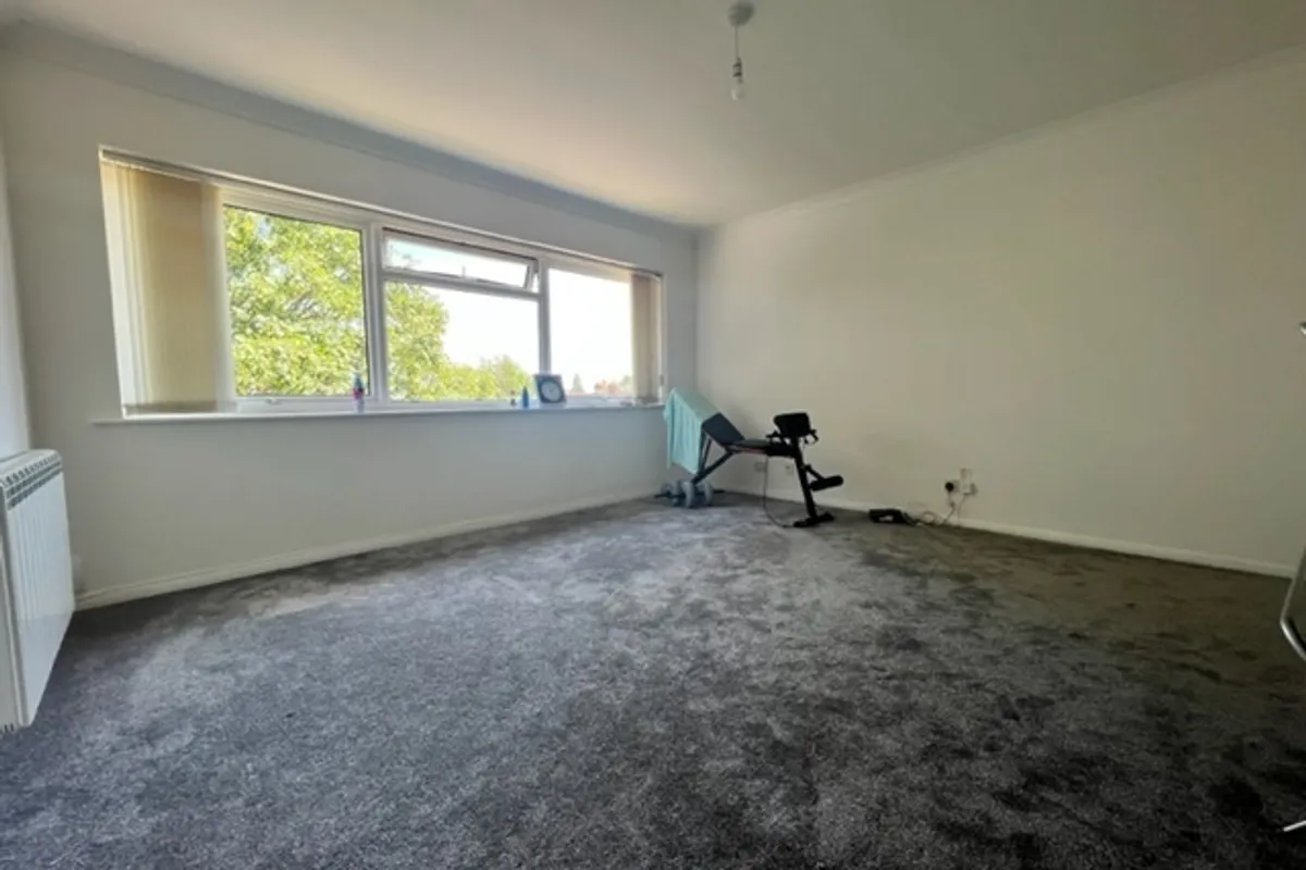 Flat Kirkwood Close in Peterborough