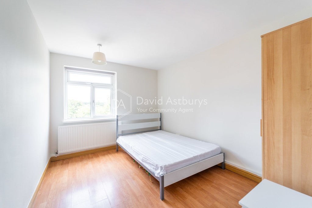 Flat A1003 in Greater London