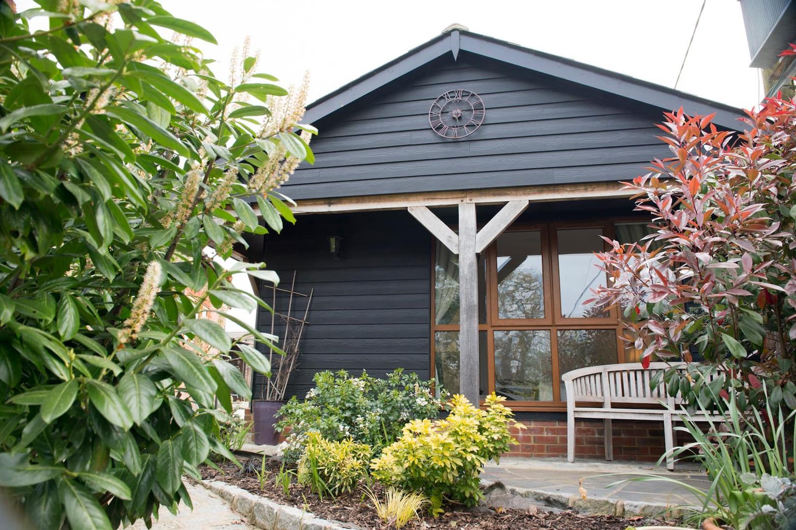 House Eastergate Lane in Arun