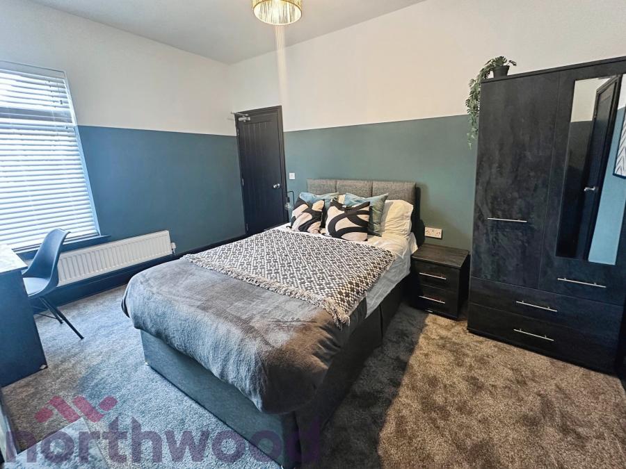 Room Padgate Lane in Warrington