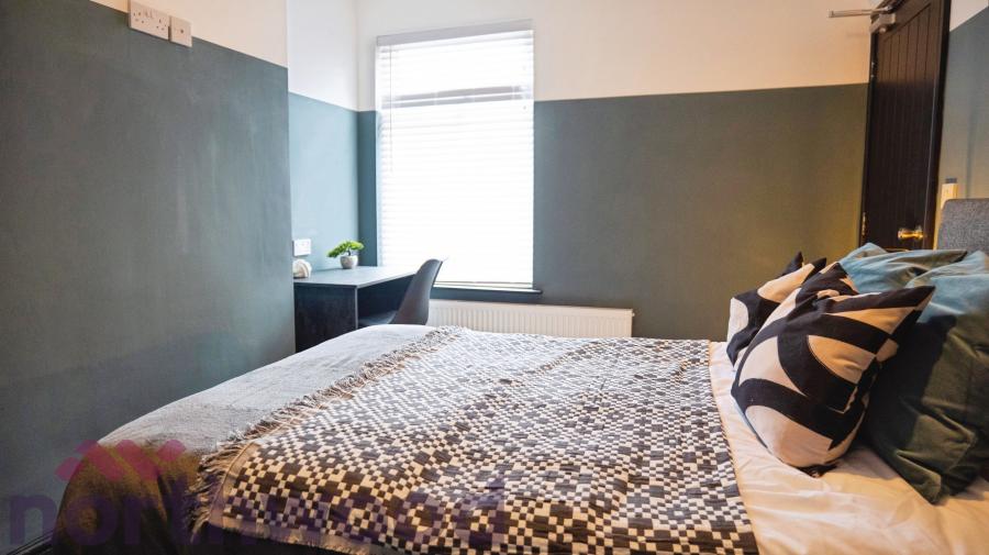 Room Padgate Lane in Warrington