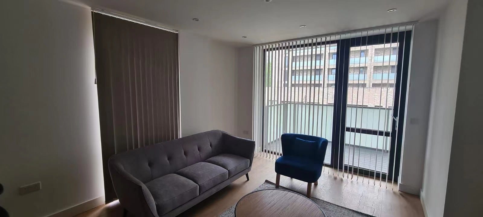 Flat New Village Avenue in Greater London