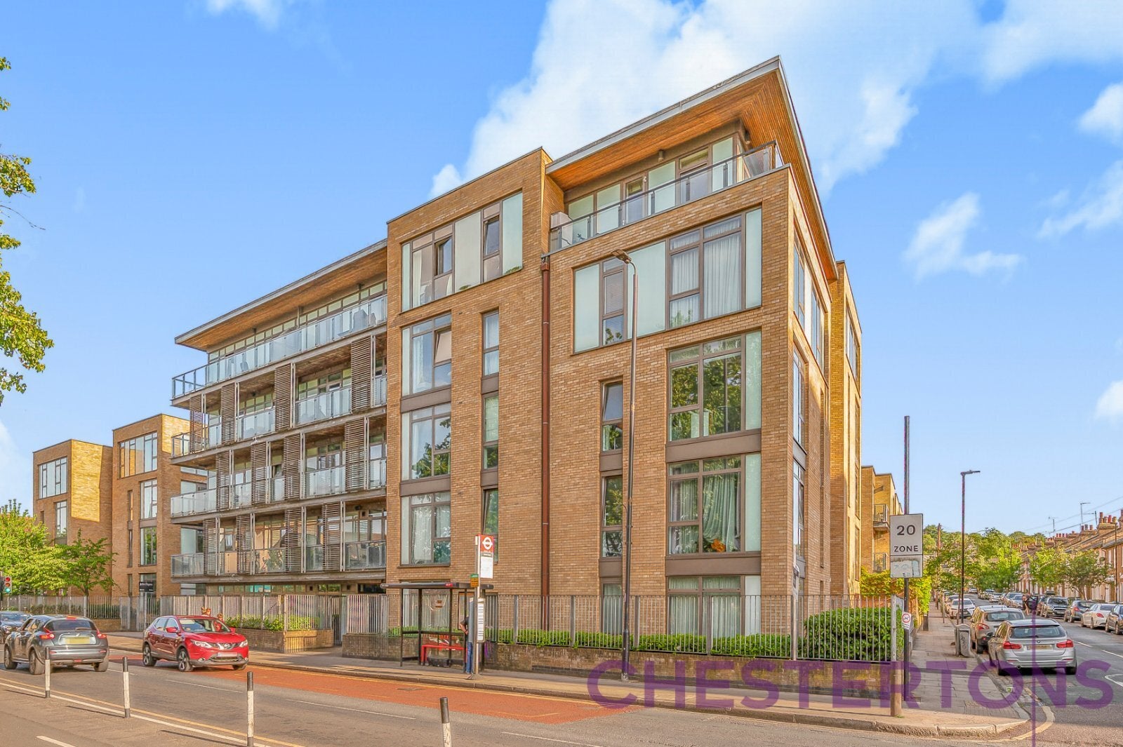 Flat Woolwich Road in Greater London