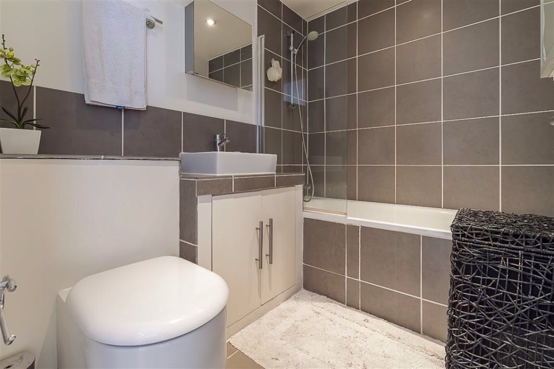 Flat Shirland Road in City of Westminster