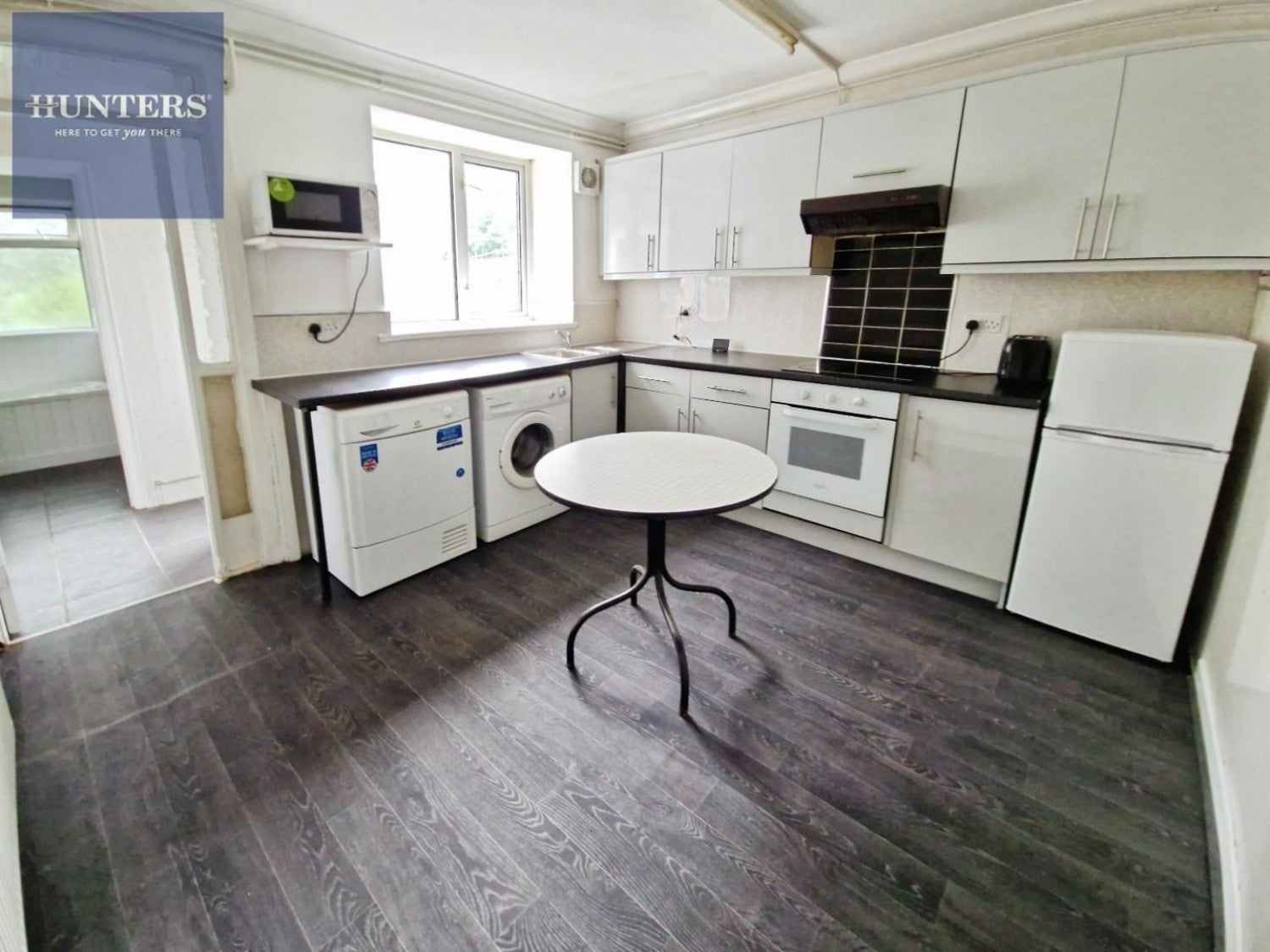 Flat Cliff Terrace in Pontypridd