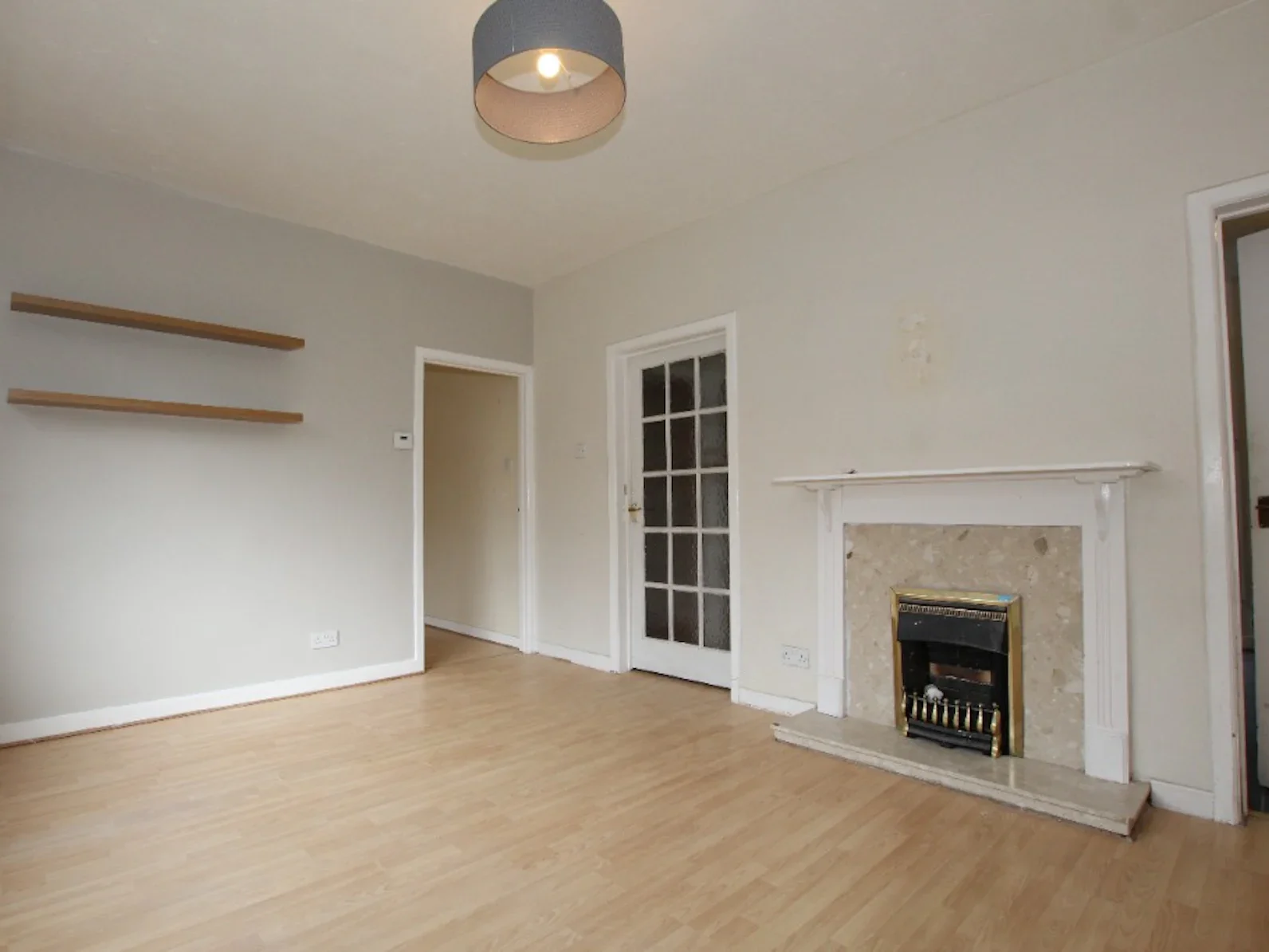 Flat Restalrig Circus in City of Edinburgh