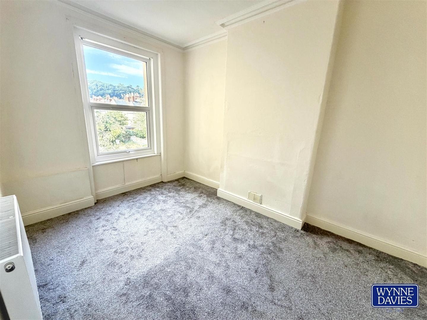 Flat Greenfield Road in Colwyn Bay