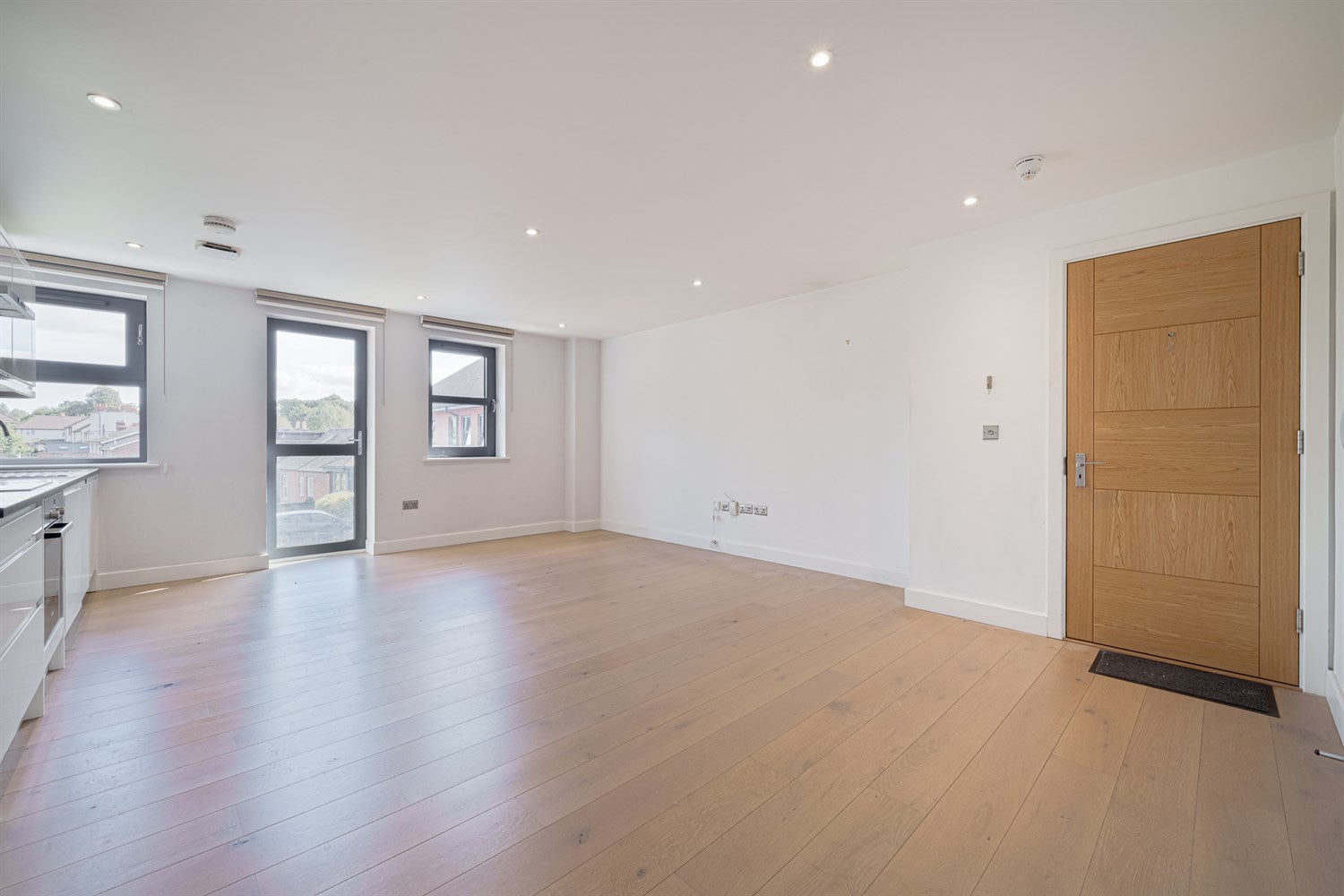 Flat Finchampstead Road in Wokingham