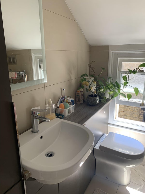 Room Railton Road in Greater London