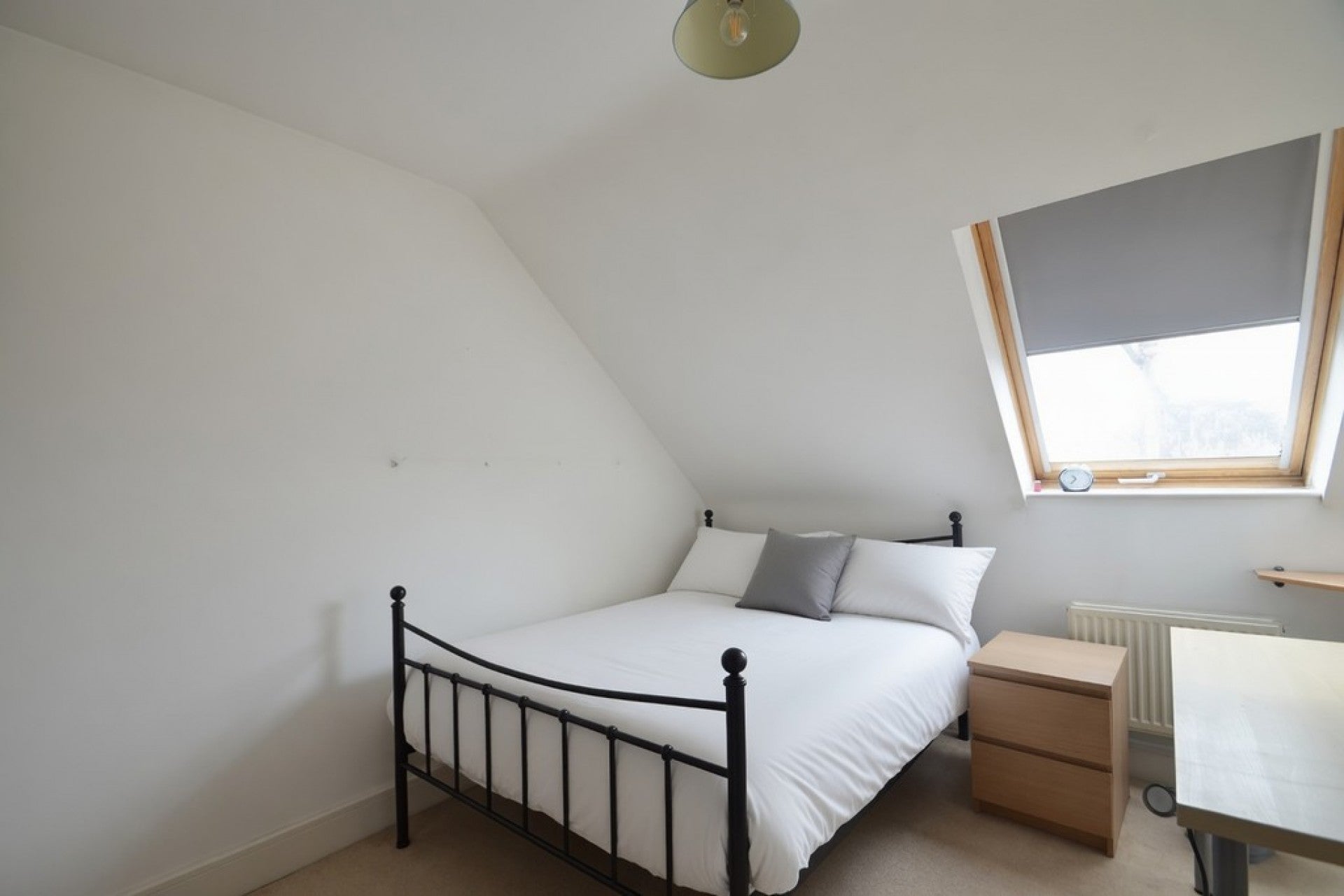 Flat Vicarage Road in Borough of Runnymede