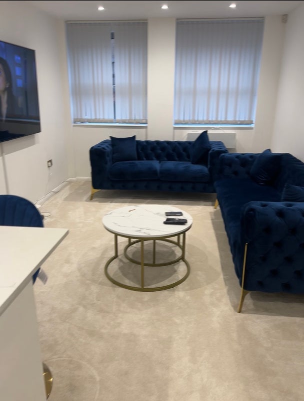 Room London Road in Greater London