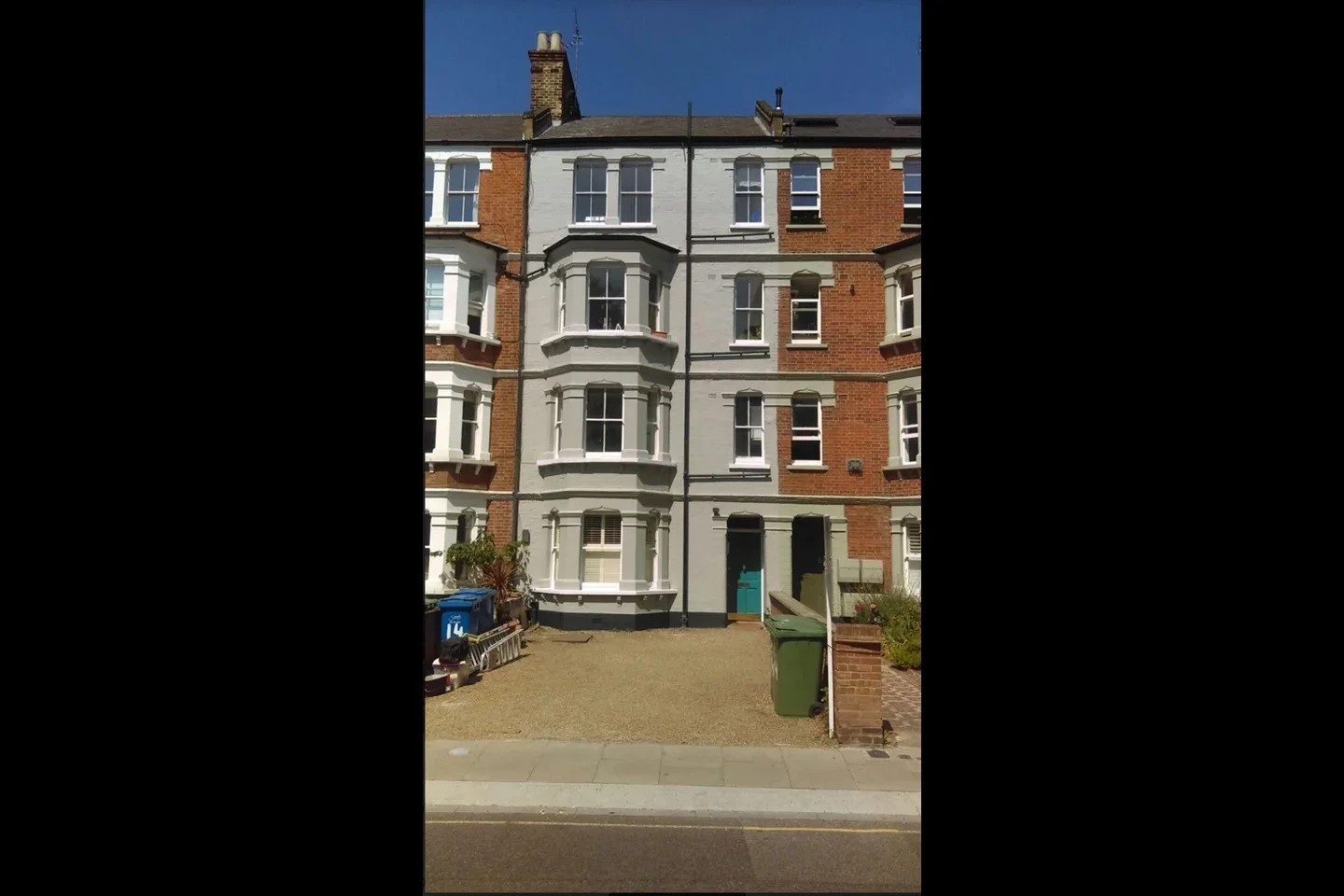 Flat Kennington Park Place in Greater London