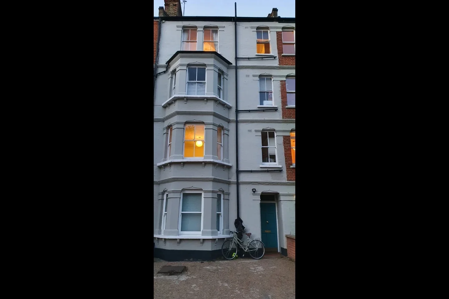 Flat Kennington Park Place in Greater London