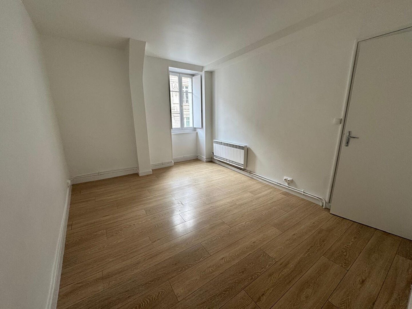 Flat Place des Lices in Rennes