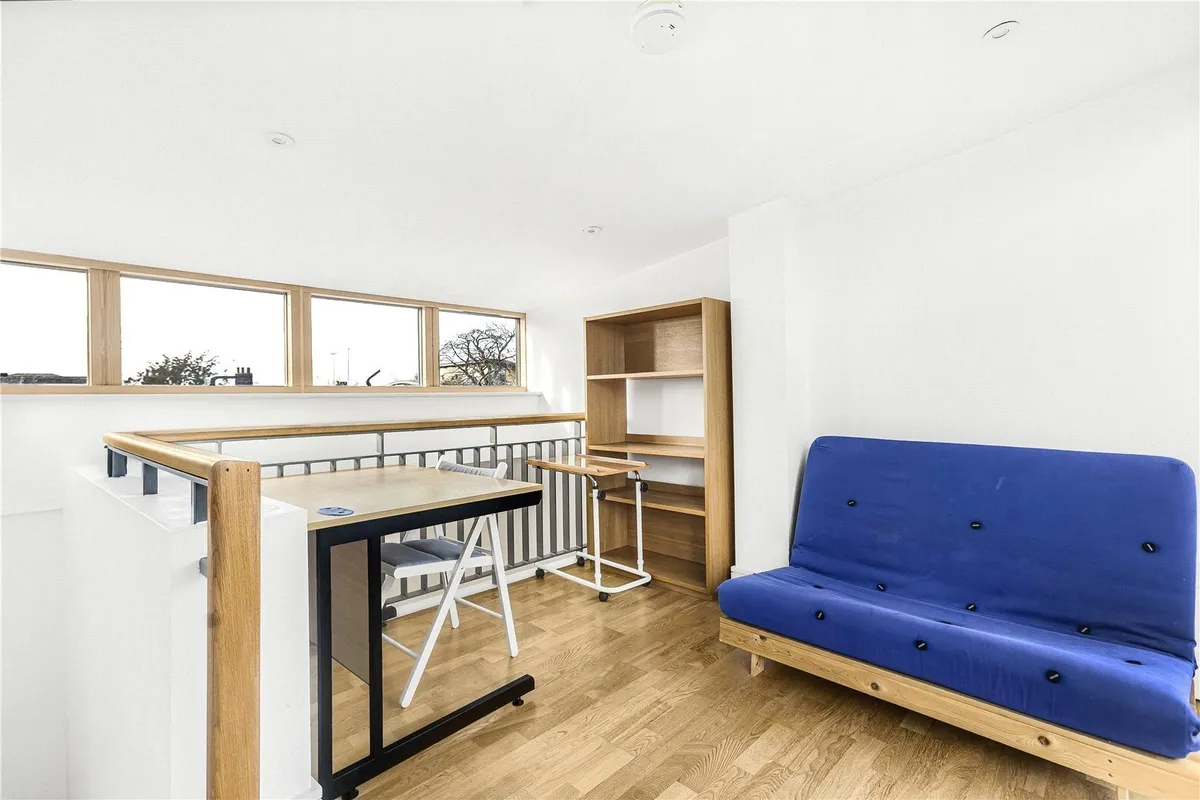 Flat Tidmarsh Lane in Oxford