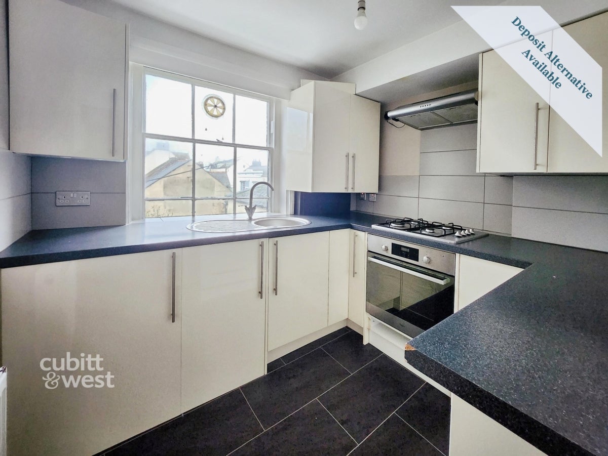 Flat Farningham Road in Wealden