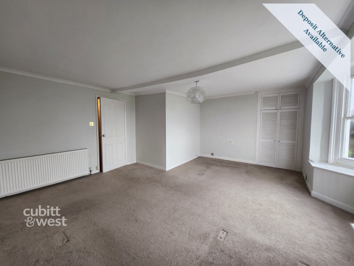 Flat Farningham Road in Wealden