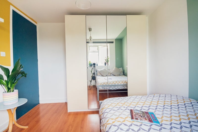 Flat Trelawney Estate in Greater London