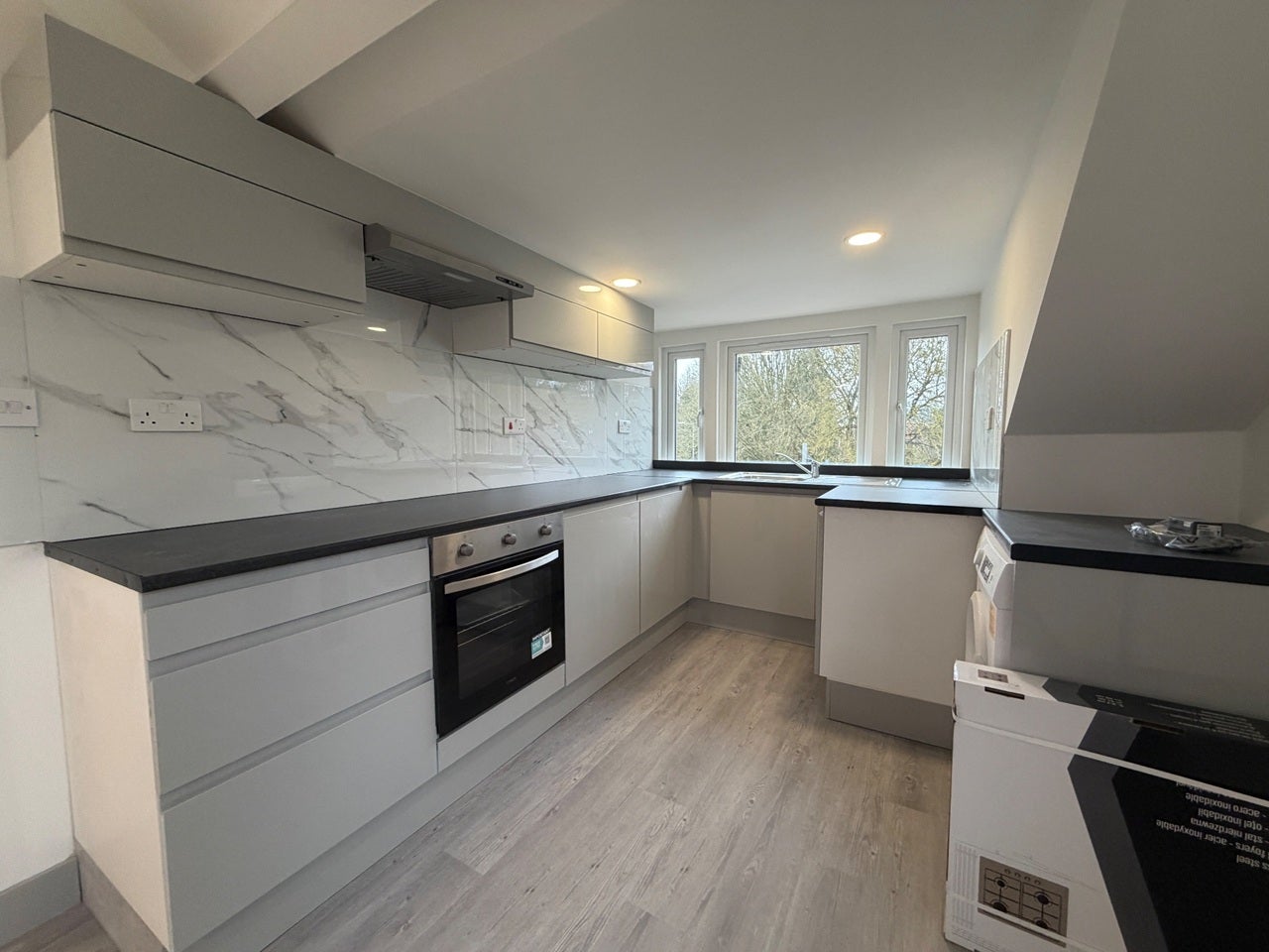 Flat Warners End Road in Dacorum