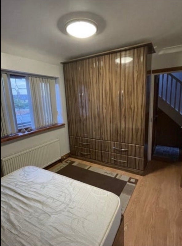 Room Hemlock Road in Greater London