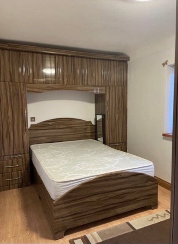 Room Hemlock Road in Greater London