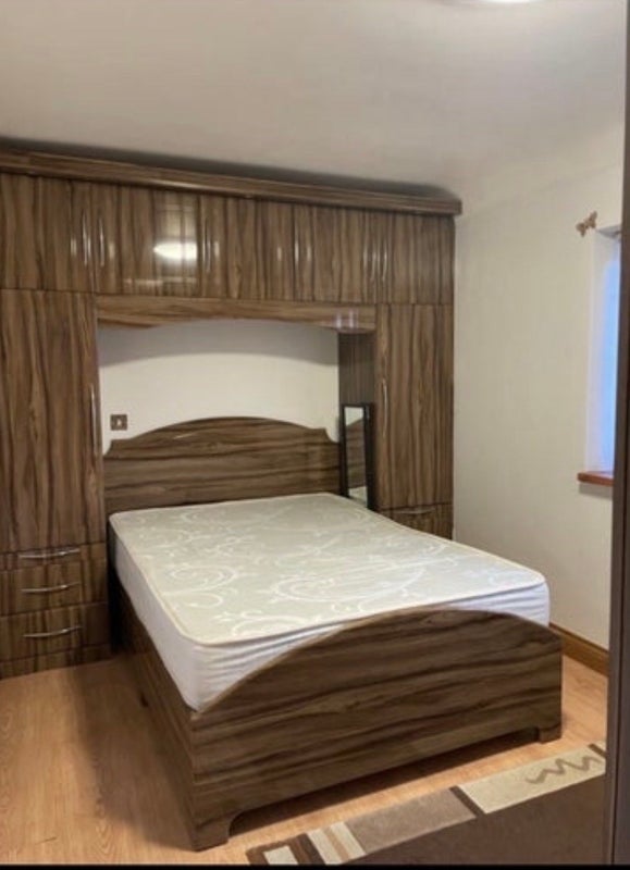 Room Hemlock Road in Greater London