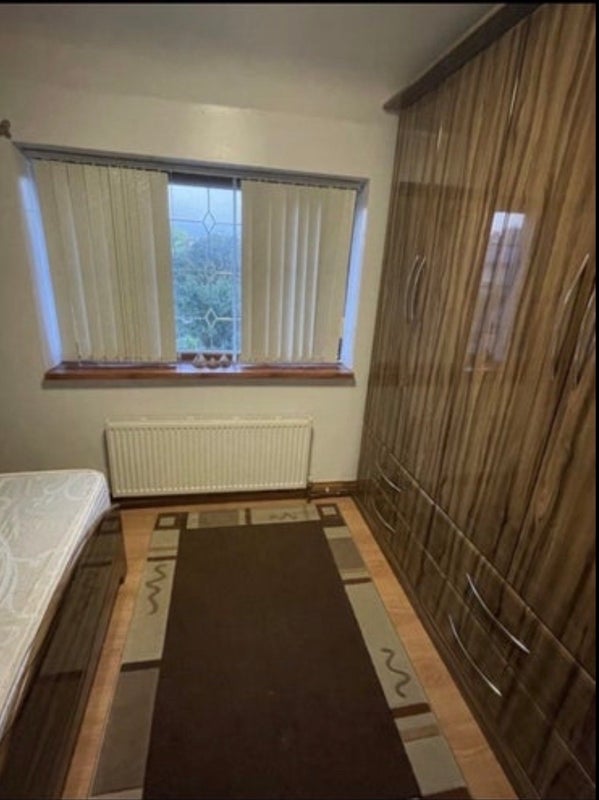 Room Hemlock Road in Greater London