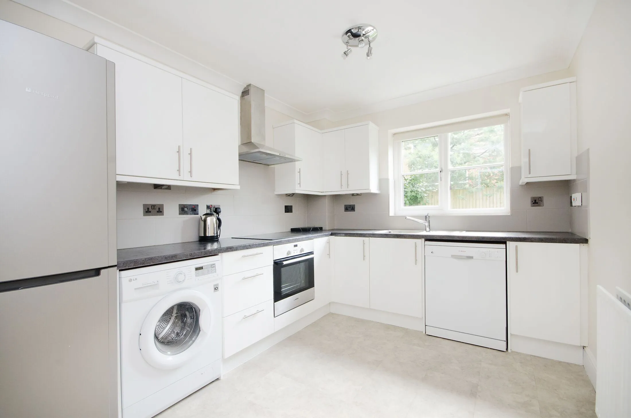 Flat Hanah Court in Greater London