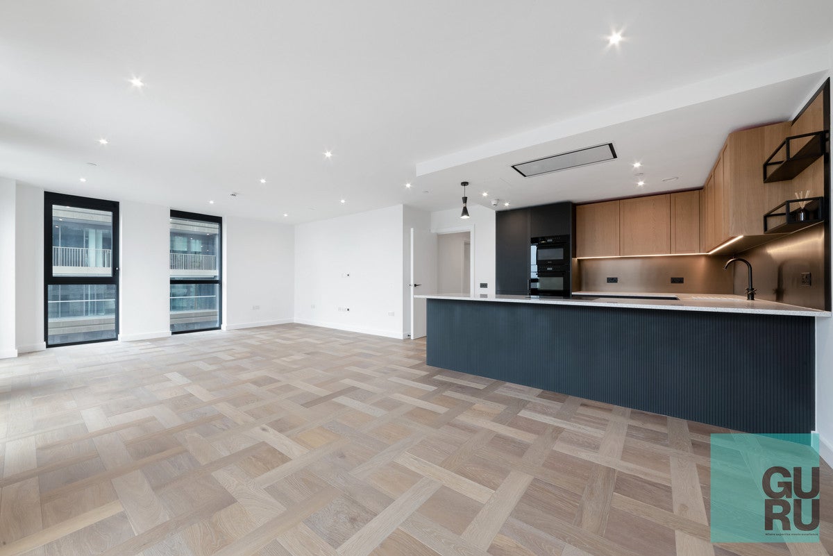 Flat Merino Gardens in Greater London