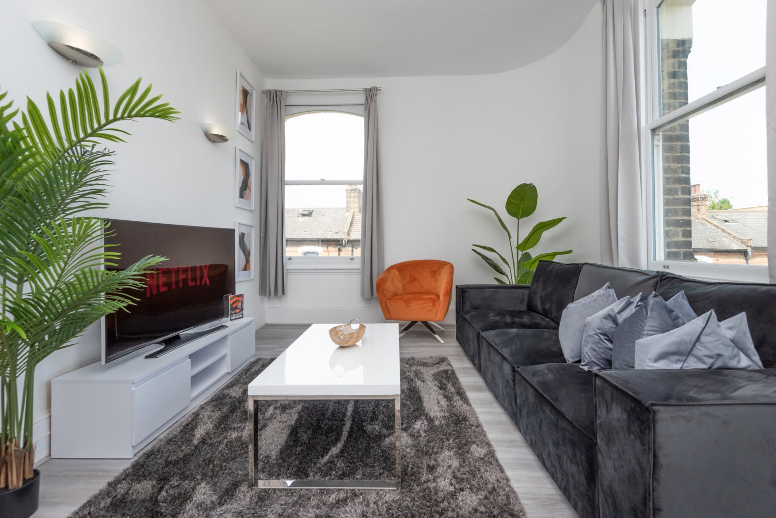 Flat Rattray Road in Greater London