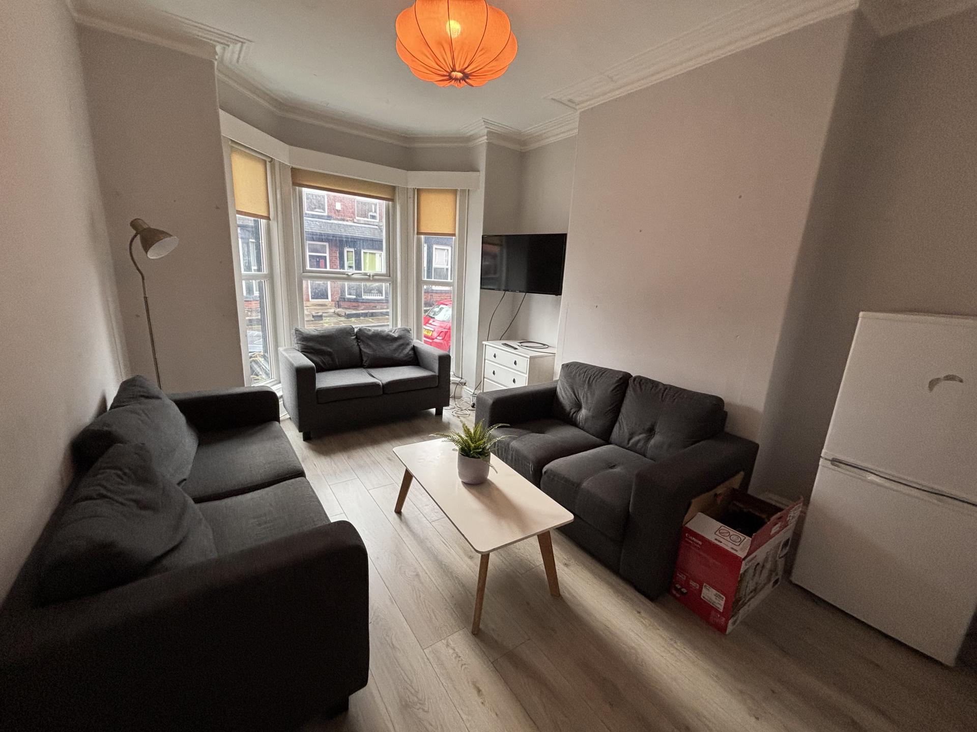 House Back Hessle View in Leeds