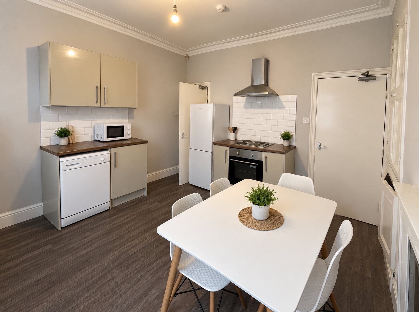 House Back Hessle View in Leeds