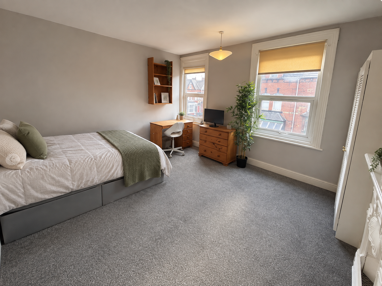 House Back Hessle View in Leeds