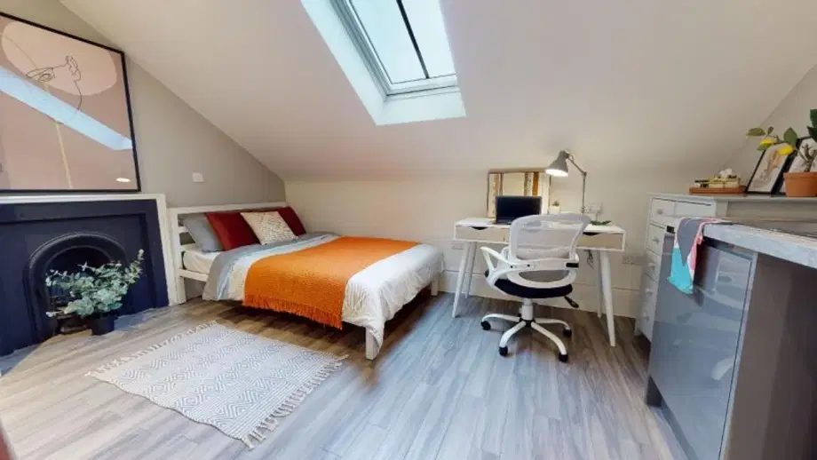 Room Hillside Crescent in City of Edinburgh